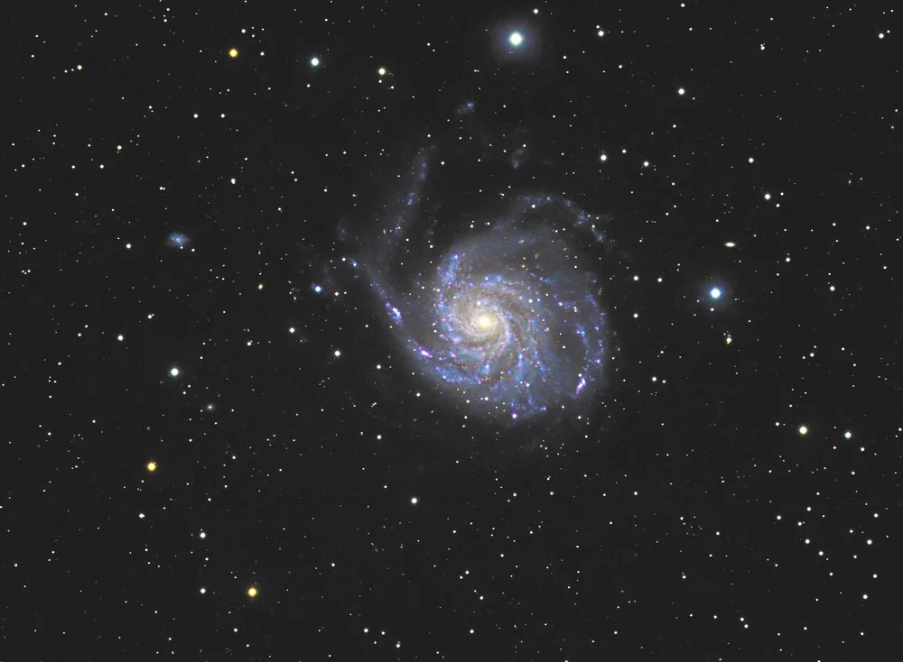 M101 The Pinwheel Galaxy - Messier 101 — TheAstroGazer