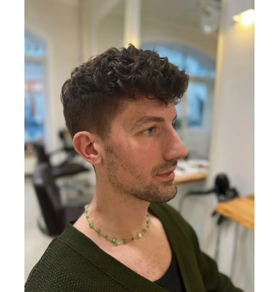 S&aring; blev Jonas jule/nyt&aring;rs klar✂️🥳🎄🥂

#niveaufrisor #niveaufris&oslash;r #hc&oslash;rstedsvej48b #hcorstedsvej48b #haircutmen✂️ #haircolor