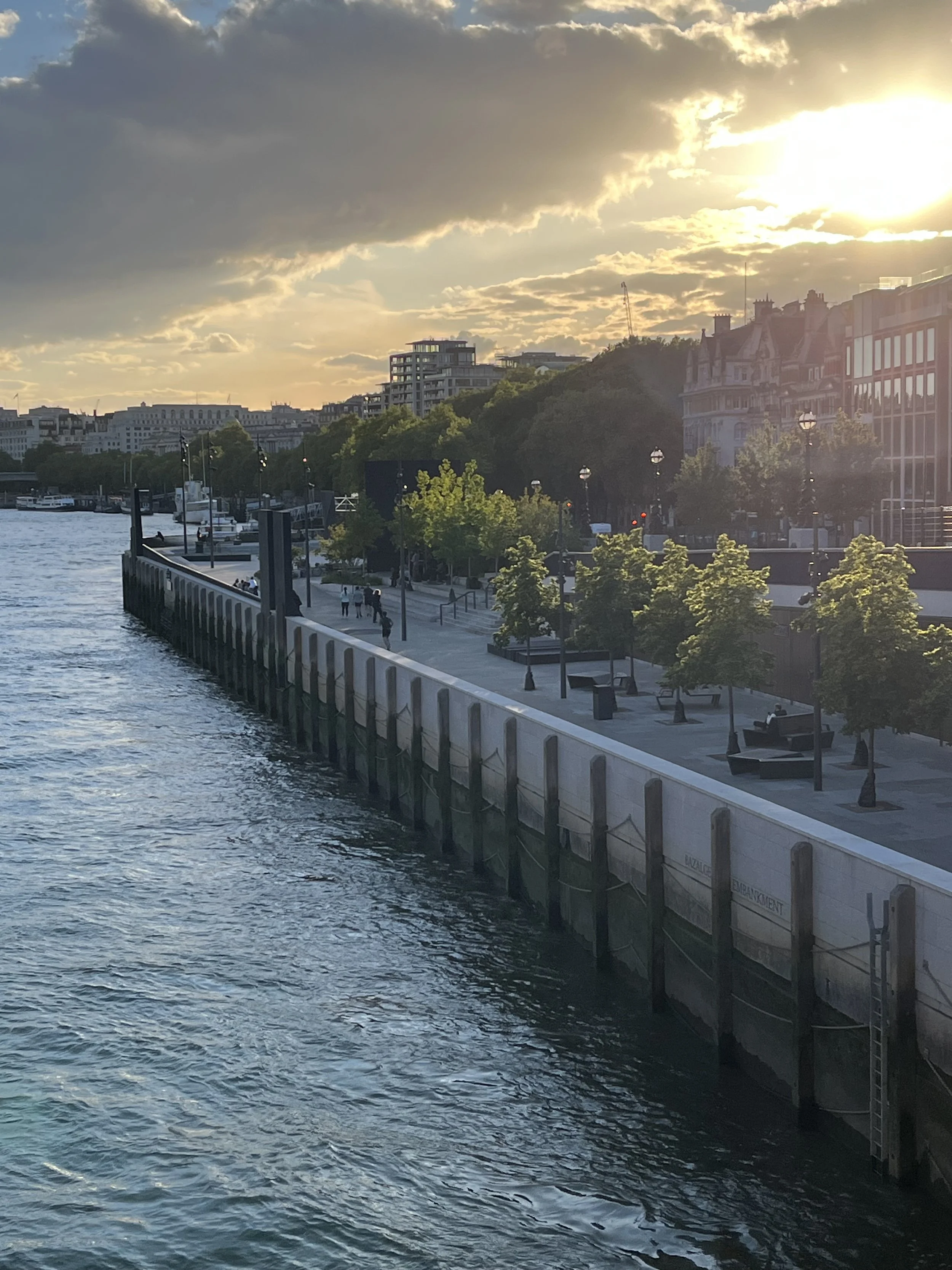 Bazalgette Embankment at dusk