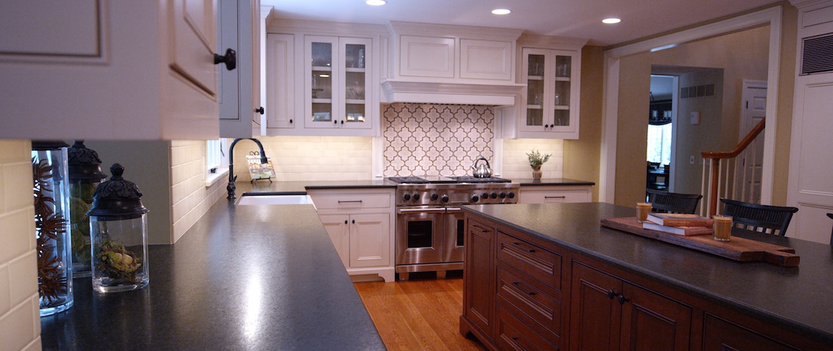 Kitchen 2.jpg