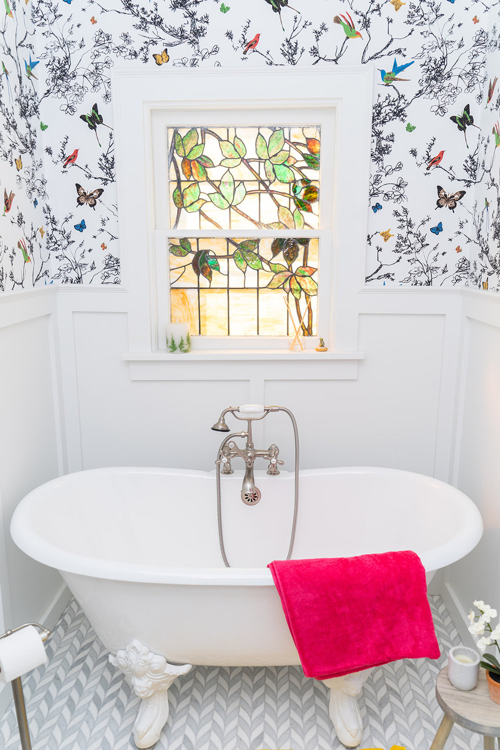 SPRING BATHROOM DECOR IDEAS - Decorate with Tip and More
