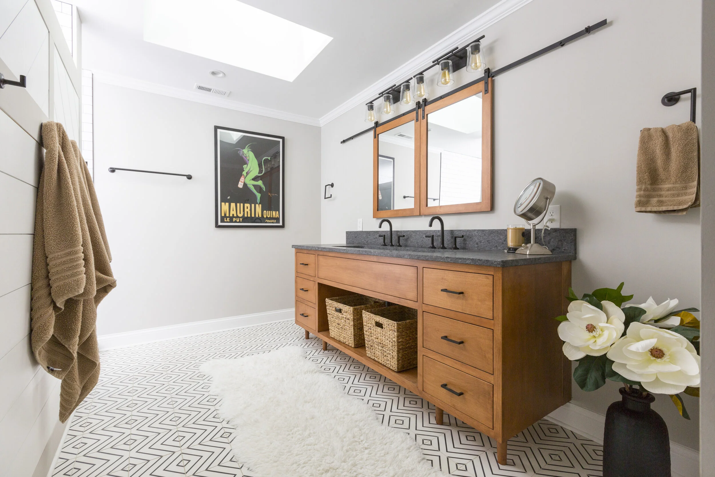 Barn-Inspired Bathroom Makeover
