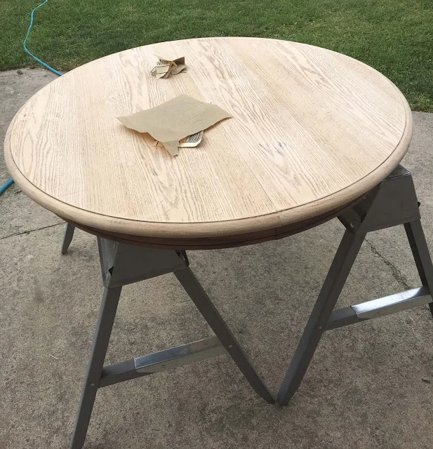 Makeover Monday || Dumpster Table