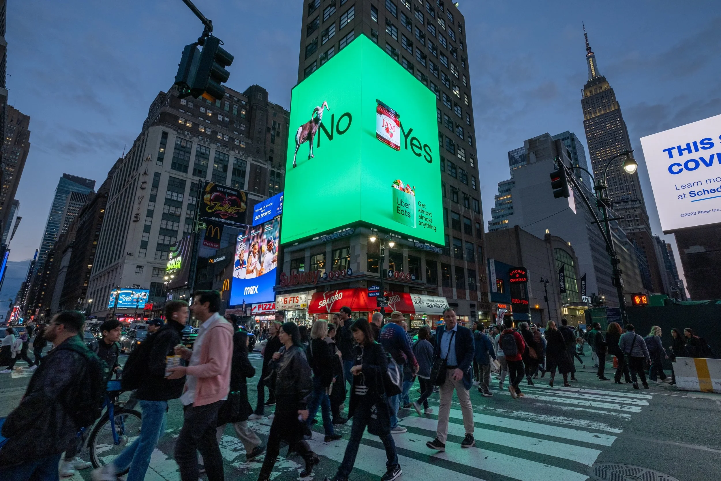 Uber Eats_New York_Digital Bulletins_00M-431 G_2023-10-16-3.jpeg