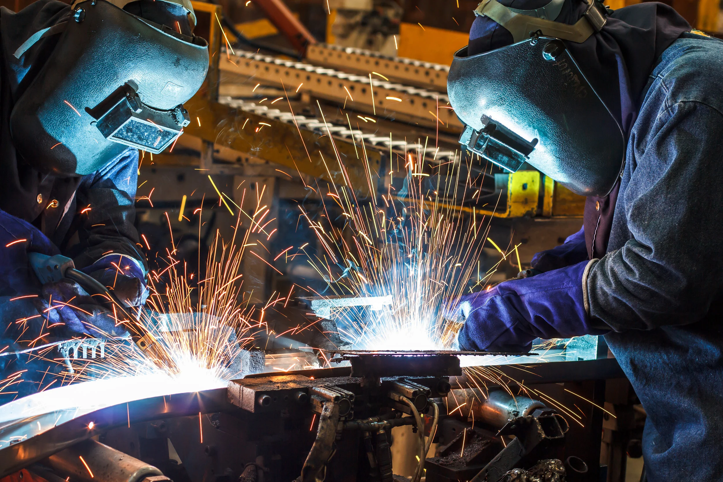 2_Welders_GettyImages-488539284.jpg