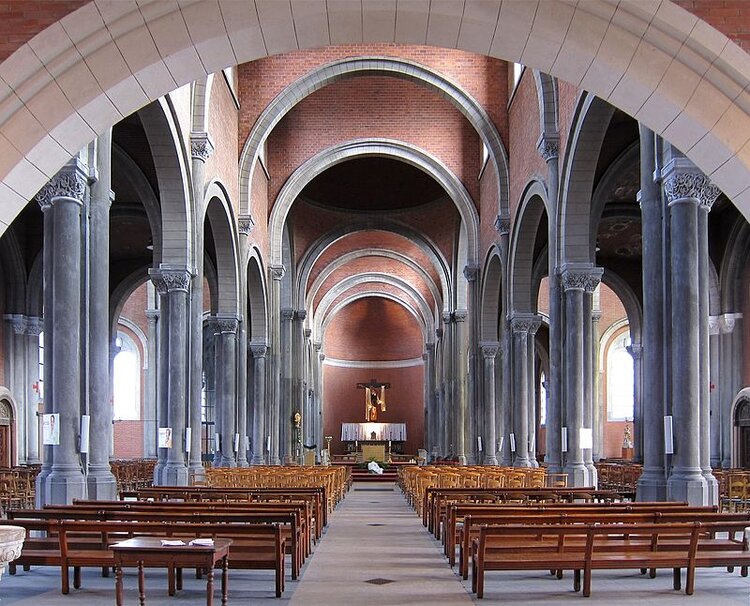 800px-Lille_st_pierre_st_paul_nef.jpg