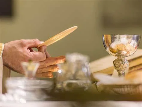 In praise of Novus Ordo!