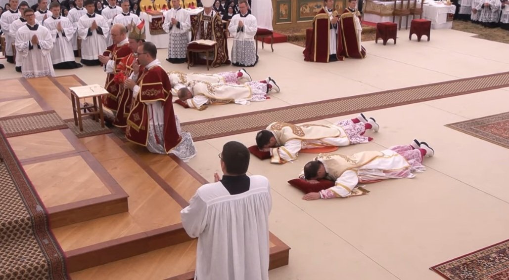 SSPX Consecrates Four New Bishops in Switzerland
