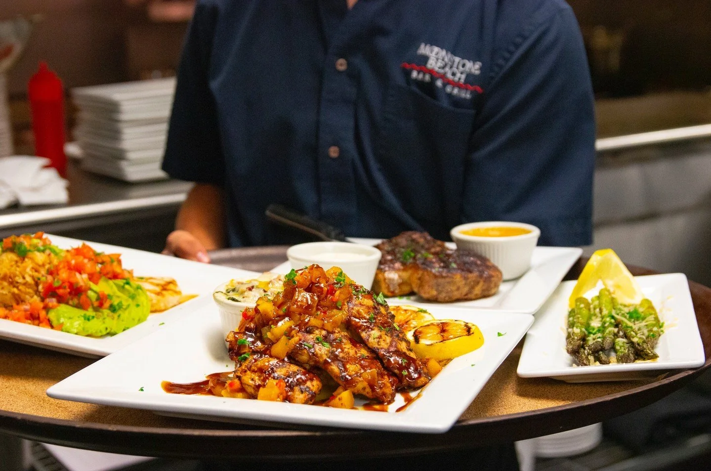 Fresh ingredients, bold flavors, and mouthwatering plates made to be enjoyed 🌊🍽️
Your next favorite meal is waiting for you here at Moonstone Beach Bar x Grill ✨