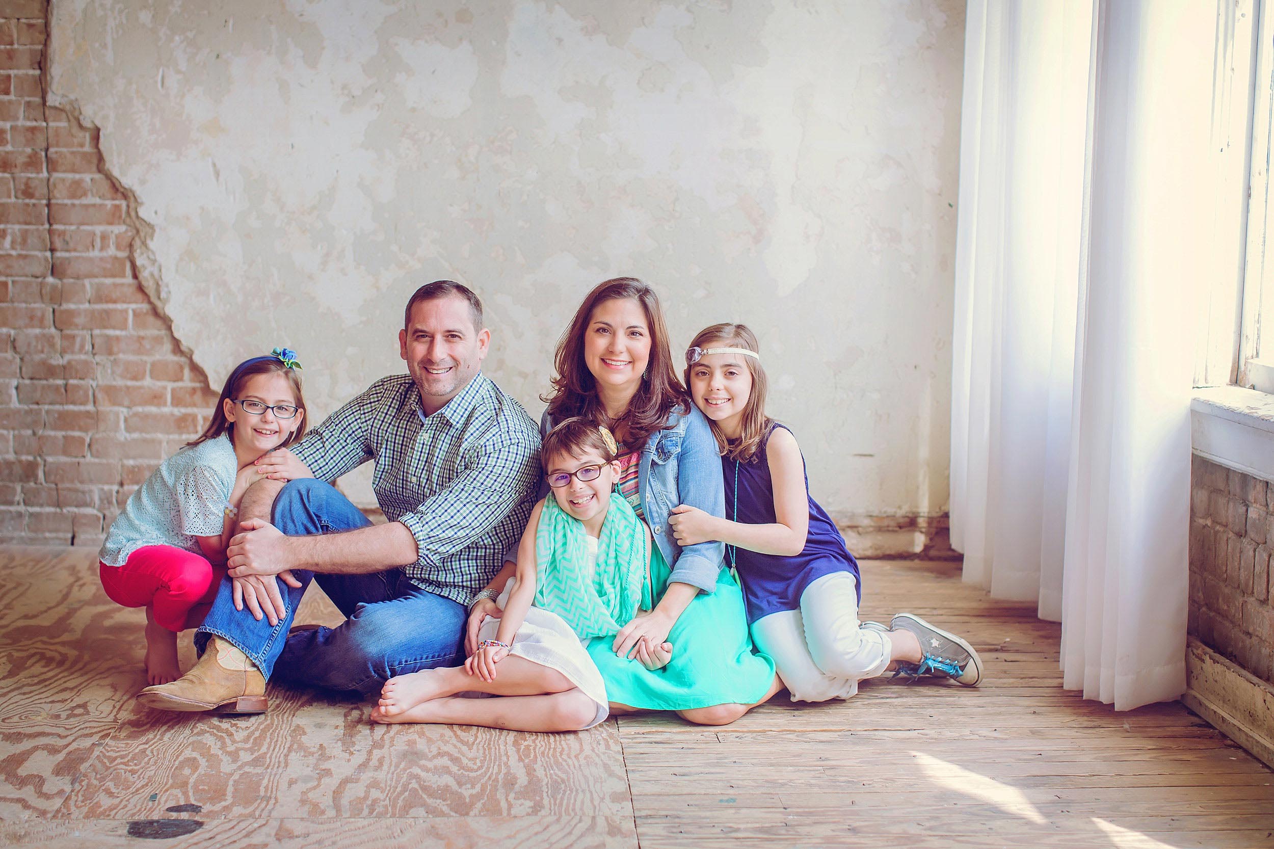  Indoor, rustic studio family portrait in Houston by spryART photography 
