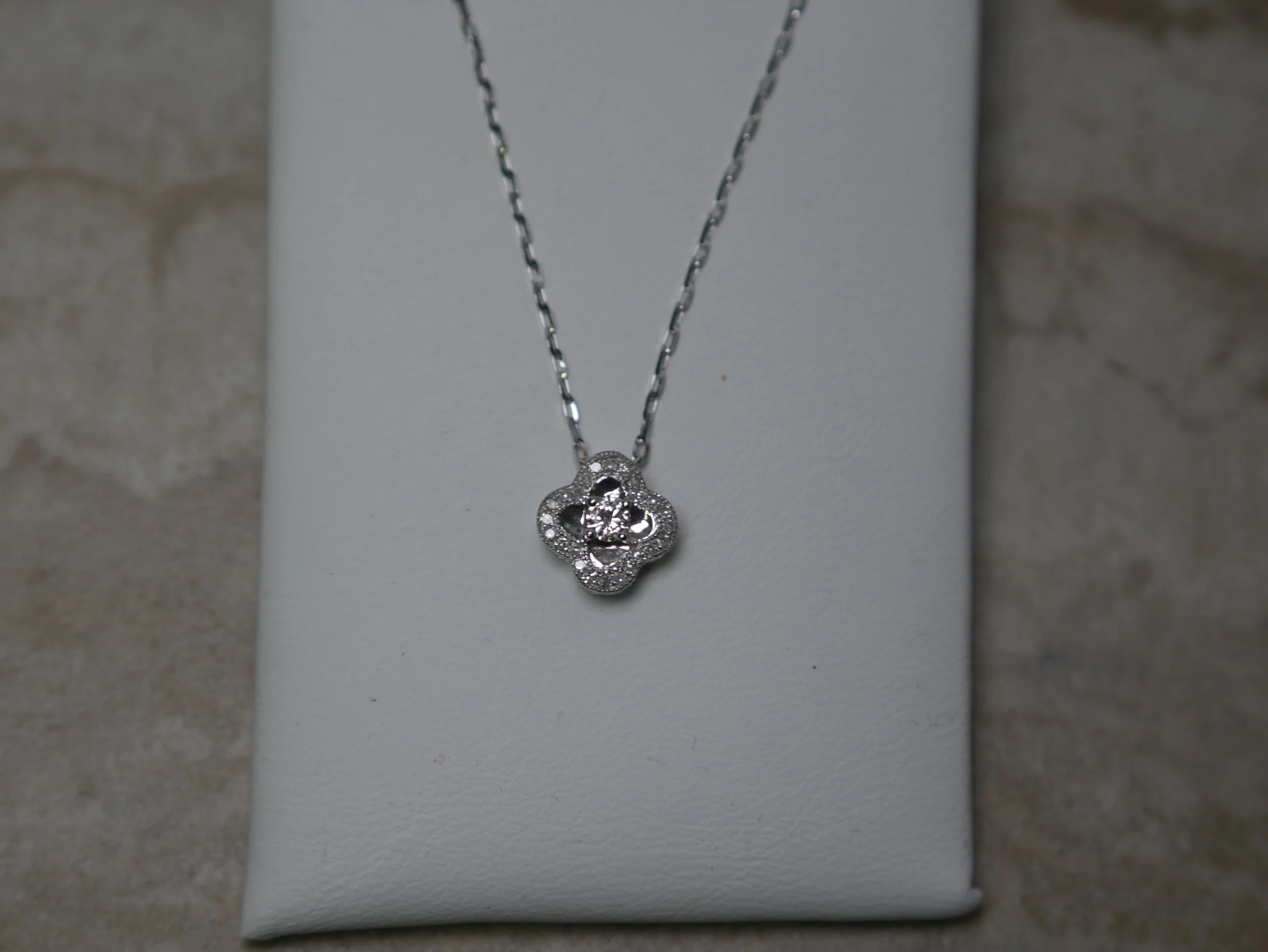 14K White Gold Diamond Flower Pendant