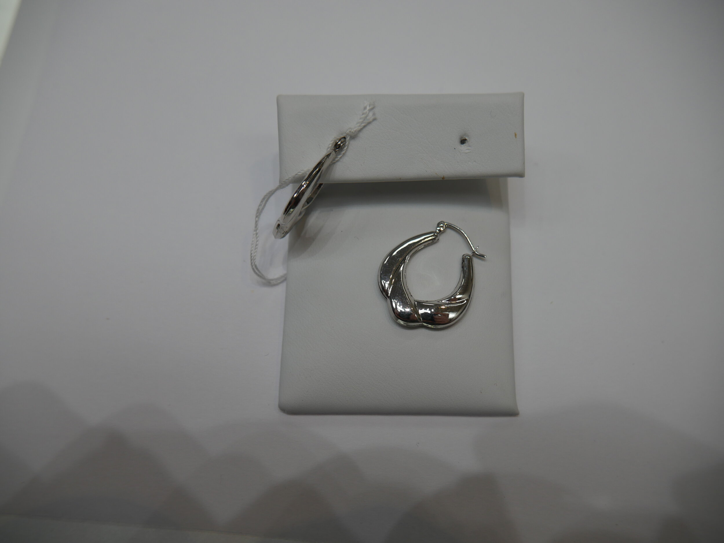 14 karat White Gold Small Hoop Earrings