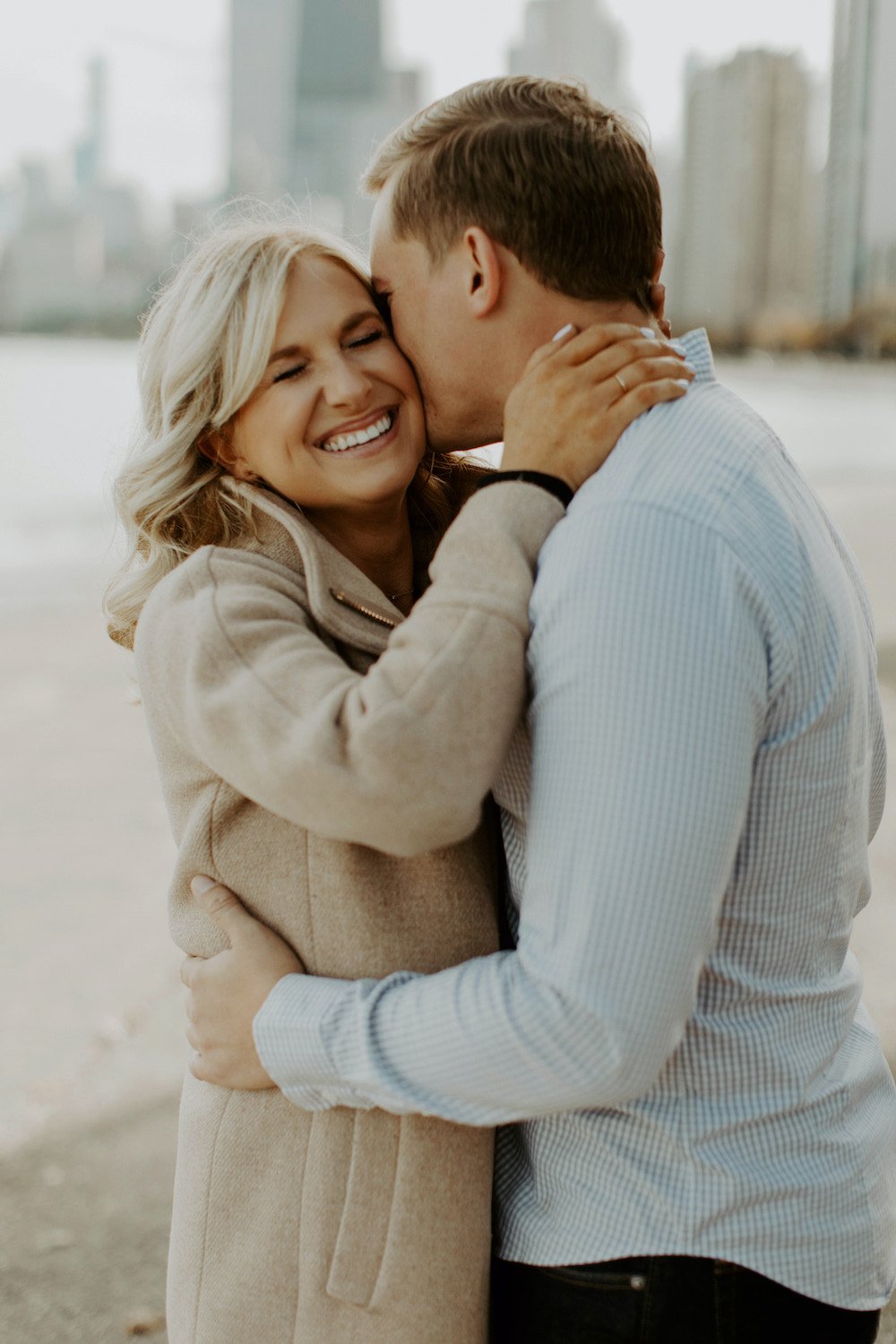 Winter engagement photo outfits.