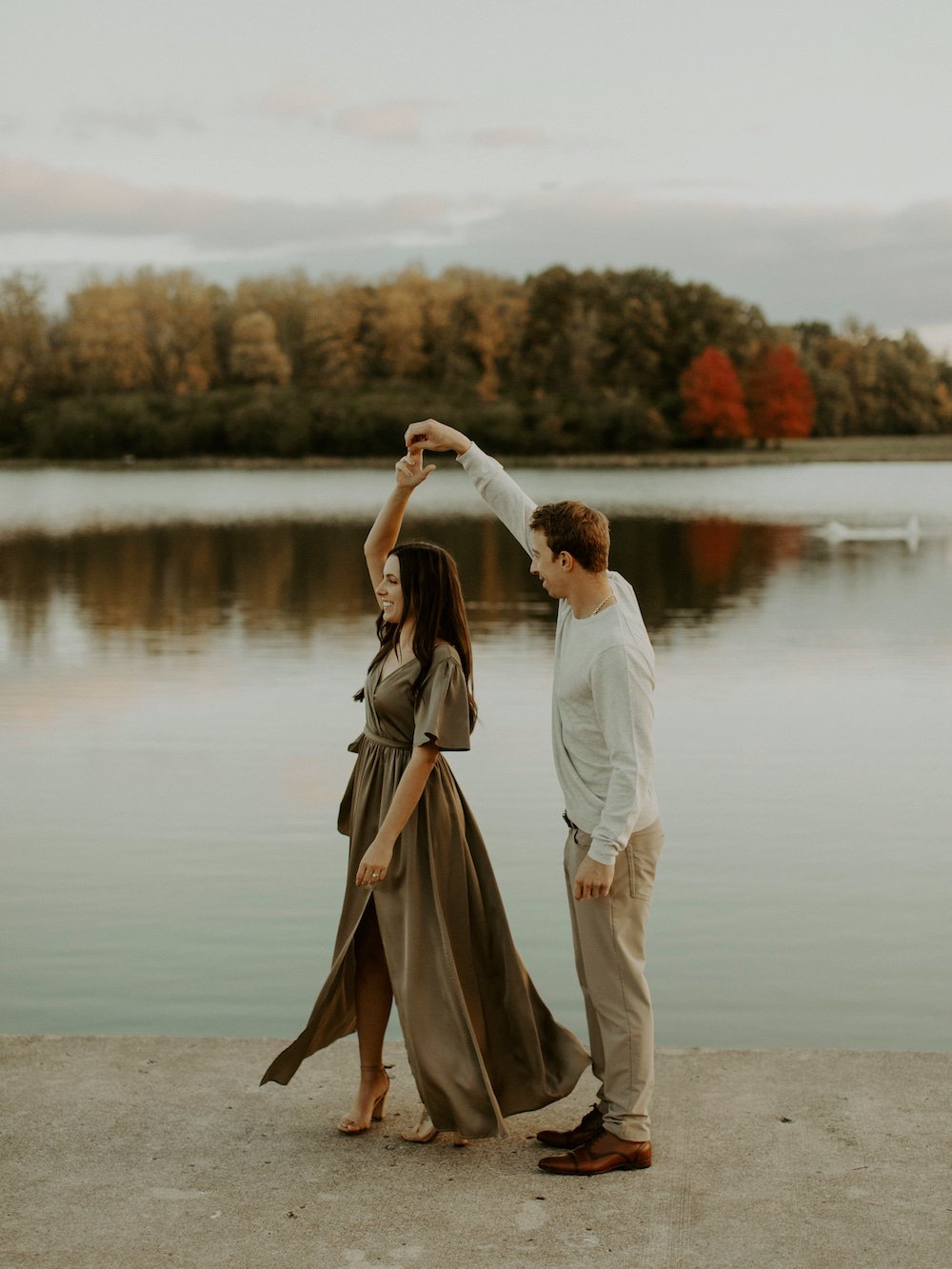 Formal engagement photo outfits.