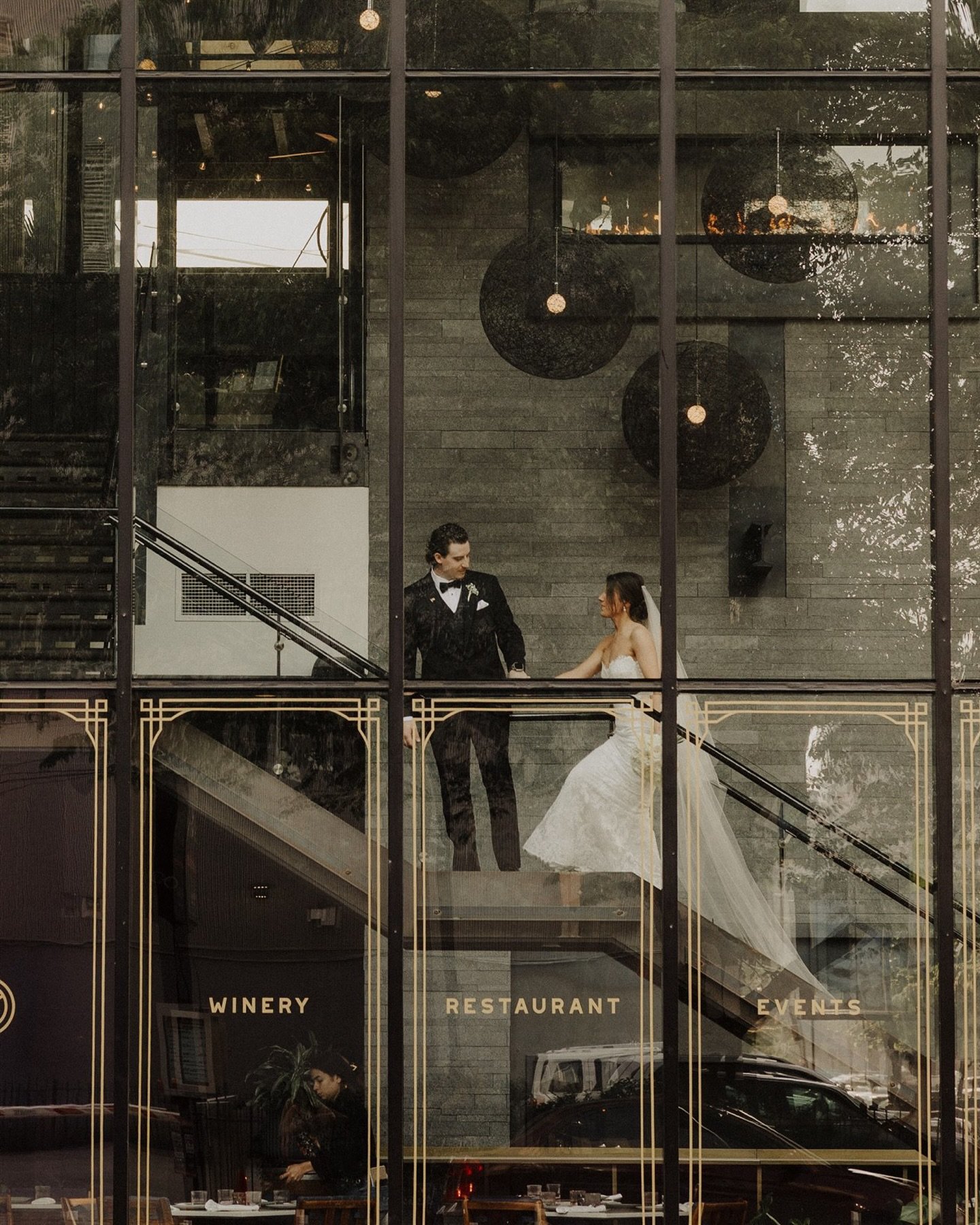 Dominique and Zac&rsquo;s heartfelt and intentional celebration at the @chicagowinery left everyone lucky enough to be there shedding happy tears all day long. 🥲🥂
 
I will never take for granted being invited into such special, once in a lifetime m