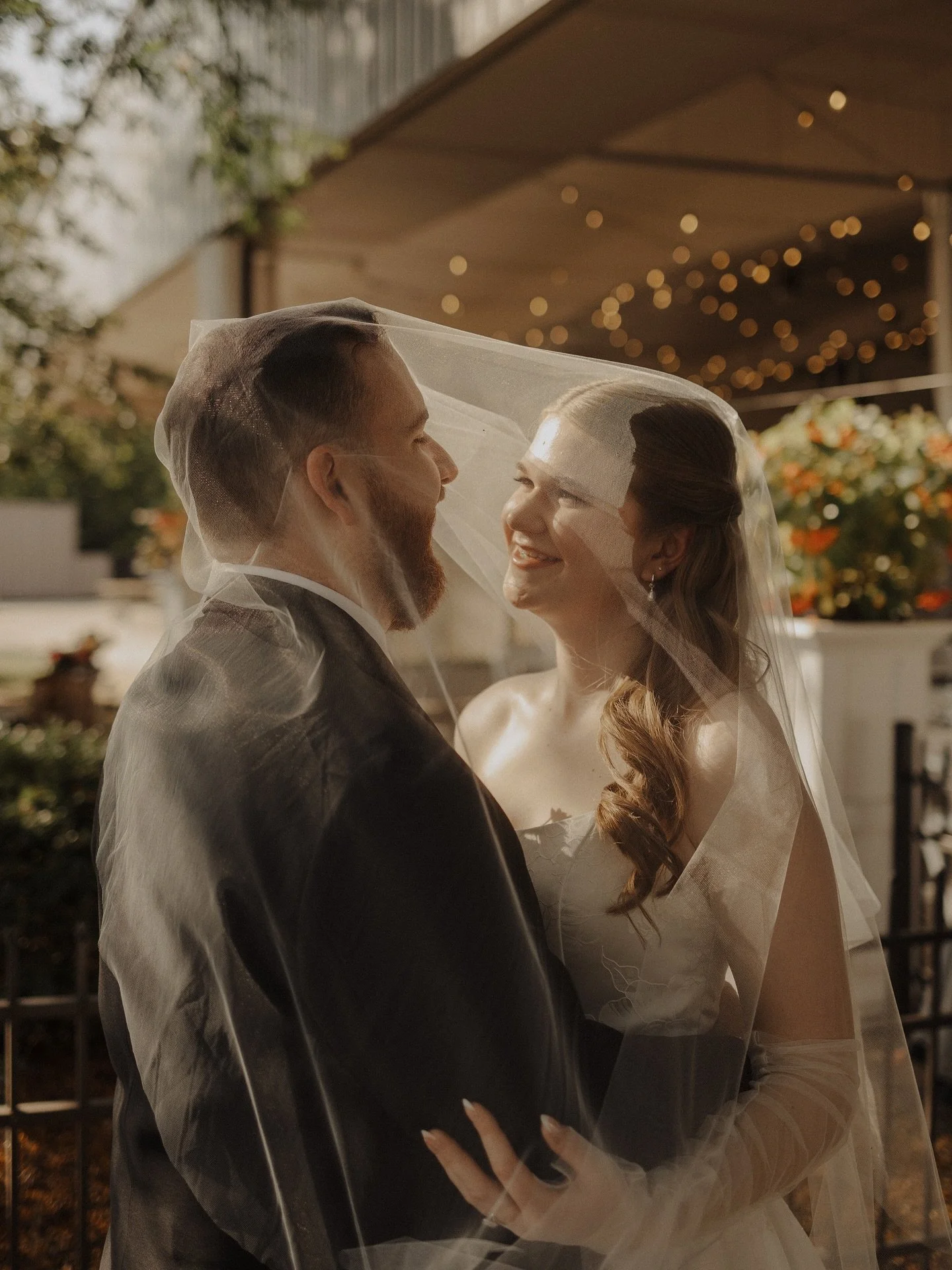 a gorgeous, gorgeous glimpse into Jenny + James&rsquo; wedding day 🥰 so much love and joy for Mr. + Mrs. Hamilton ❤️

//photographed beautifully by Haley and Kristina 💕 #nikkikateassociateteam