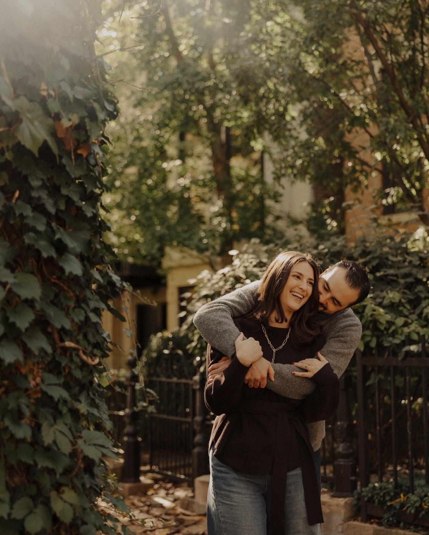 Marisa + Patrick on the most beautiful autumn day looking so cute and engaged 💍🍂

//photographed by Tori ✨ #nikkikateassociateteam