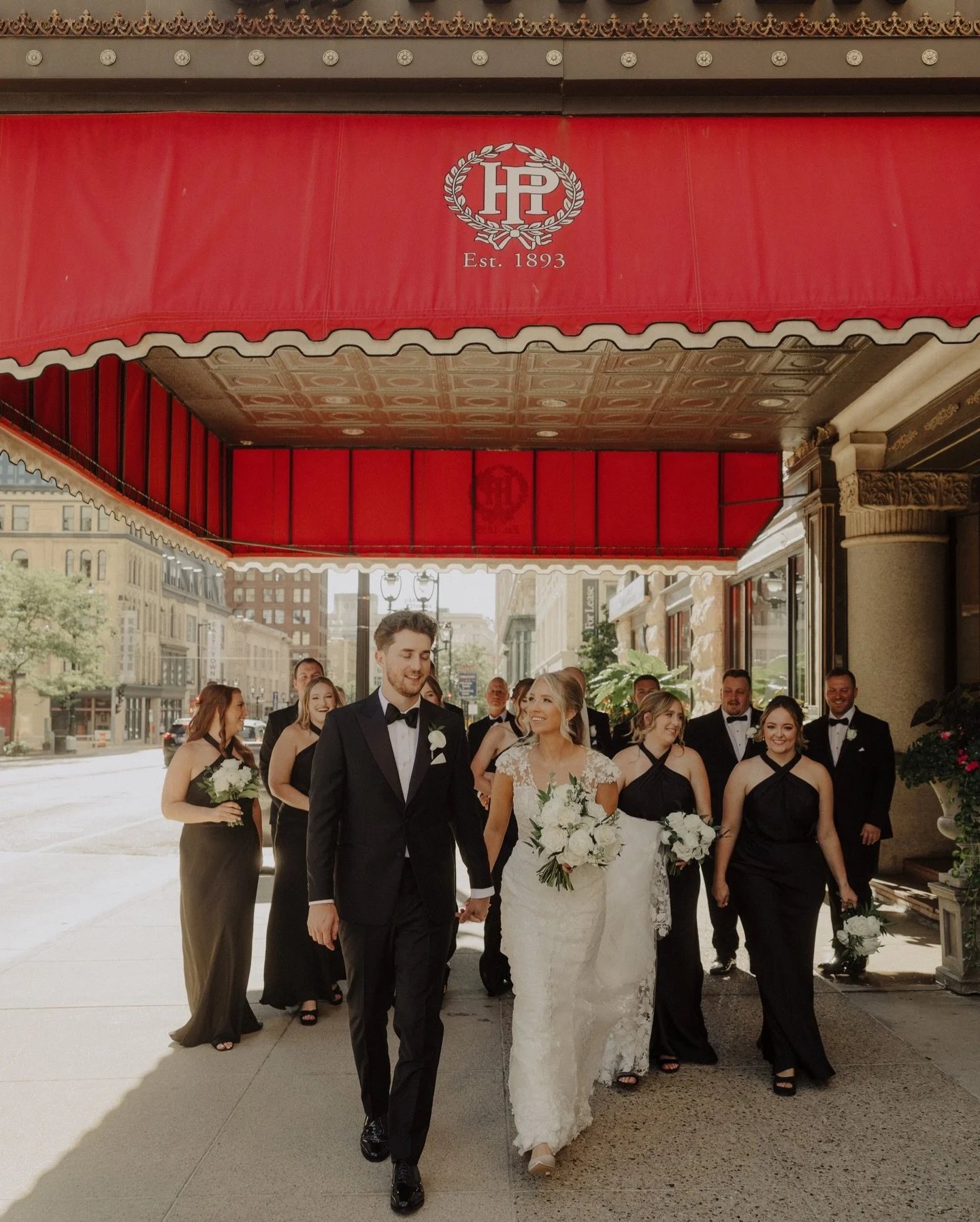 Kristin and Matt were surrounded by the best group of loved ones who celebrated them with their whole hearts, showed up with all the joy, and definitely brought the party 🪩🥂 here&rsquo;s a few photos to prove it

Venue @thepfisterhotel | coordinato