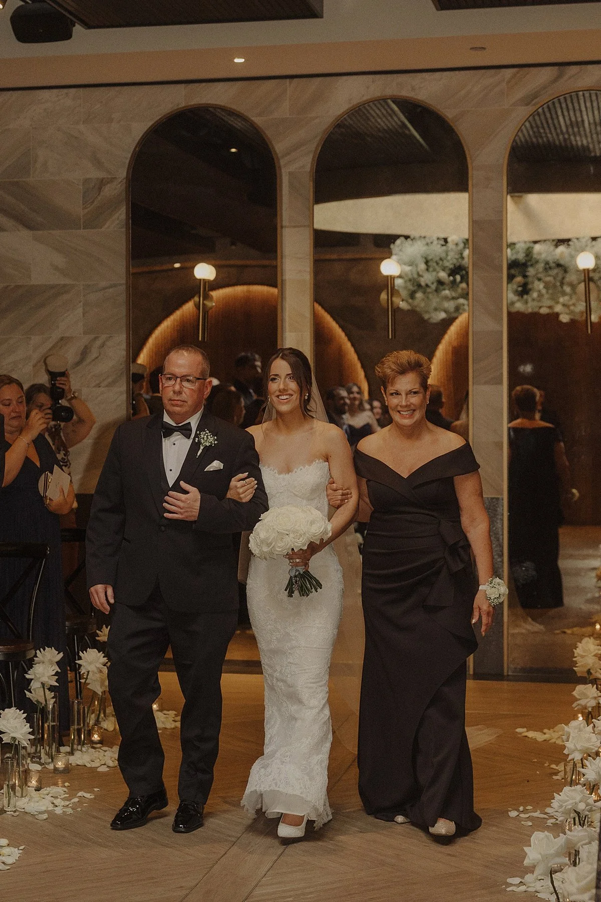 the-chicago-winery-nikki-kate-photography- (28).jpg