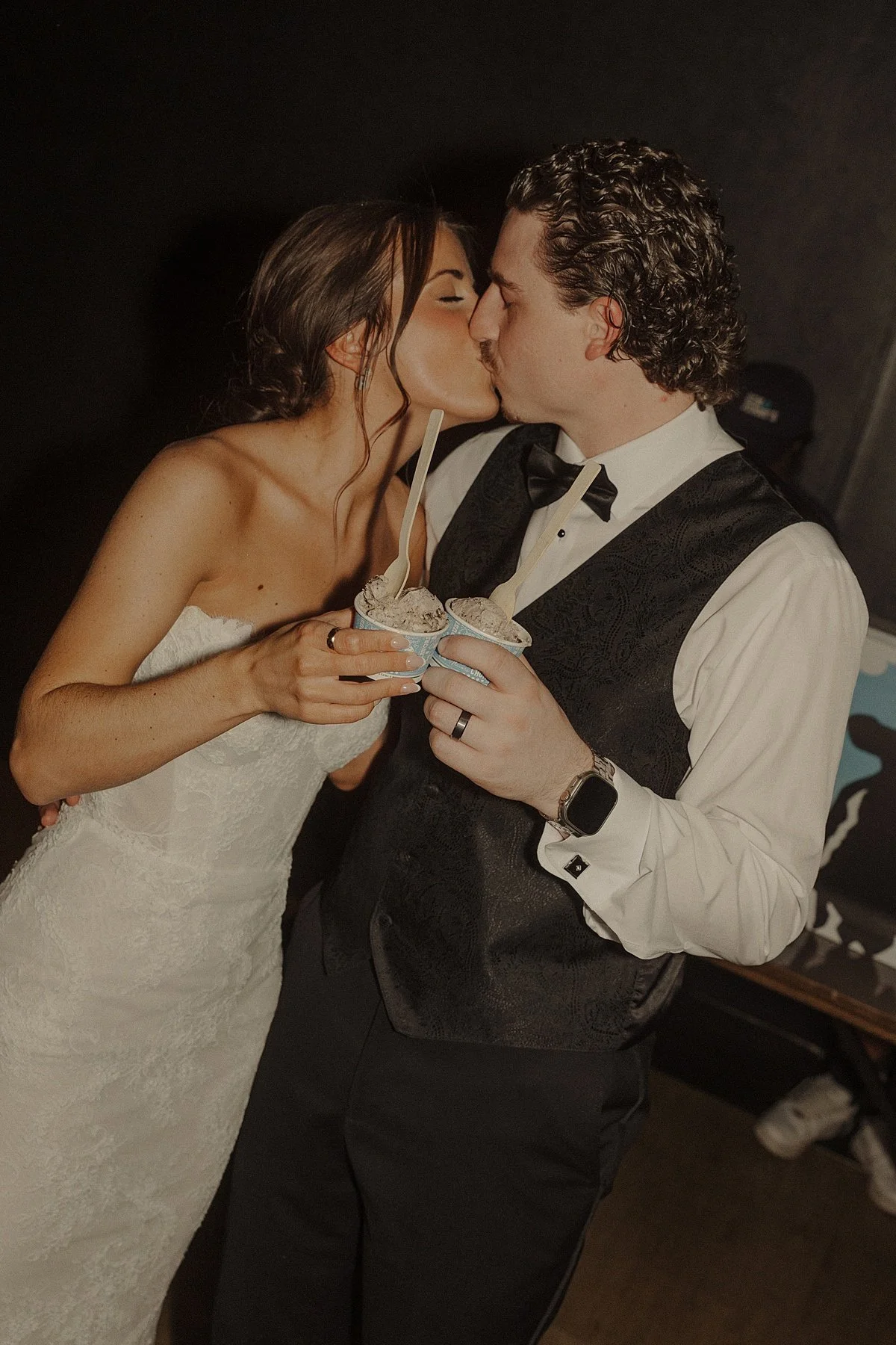 the-chicago-winery-nikki-kate-photography- (1).jpg