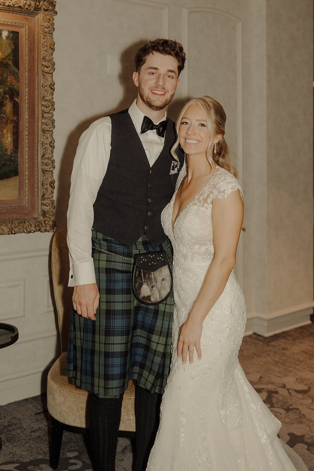 pfister-hotel-wedding-nikki-kate-photography- (33).jpg