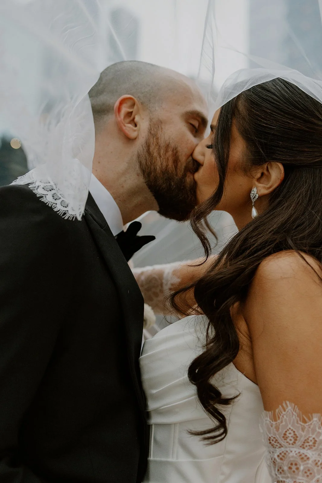 Intercontinental-Chicago-Wedding-Nikki-Kate-Photography- (74).jpg