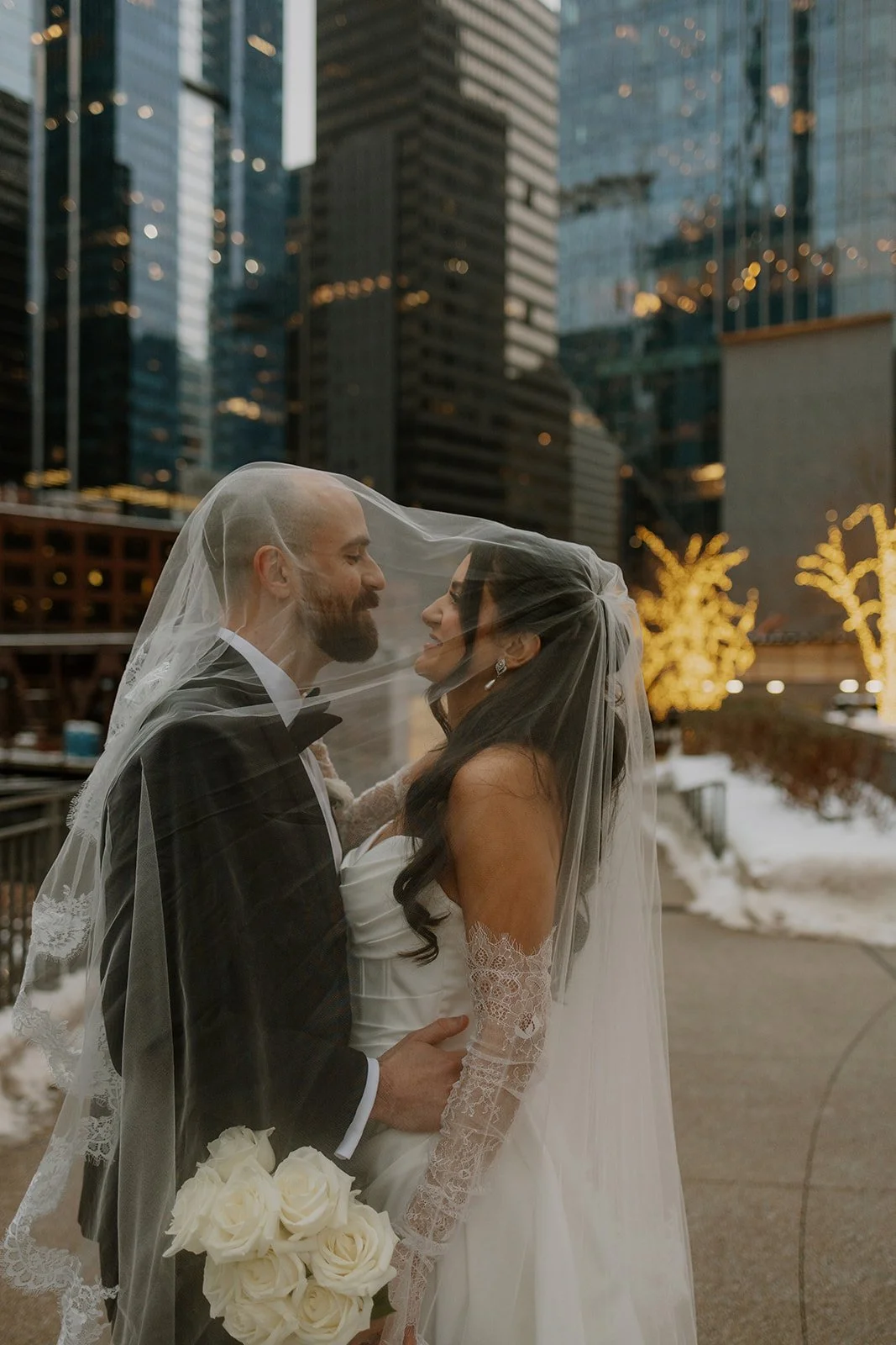 Intercontinental-Chicago-Wedding-Nikki-Kate-Photography- (70).jpg