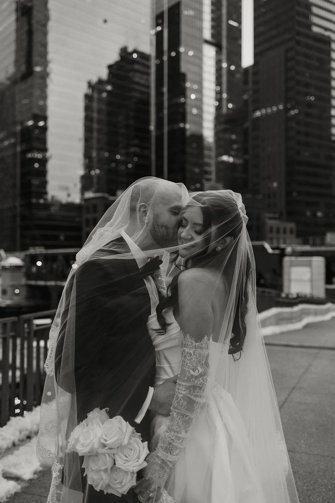 Intercontinental-Chicago-Wedding-Nikki-Kate-Photography- (73).jpg