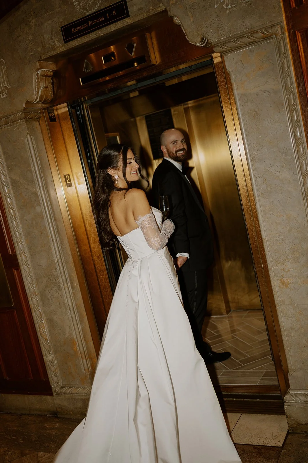 Intercontinental-Chicago-Wedding-Nikki-Kate-Photography- (23).jpg