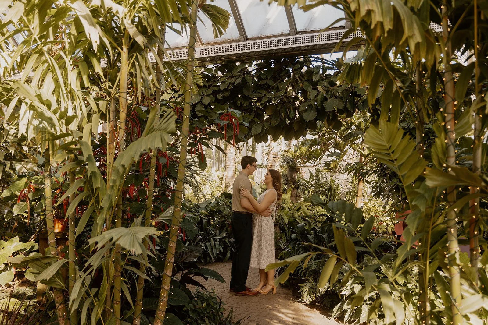 chicago-botanic-garden-engagement-photos-nikki-kate-photography- (5).jpg