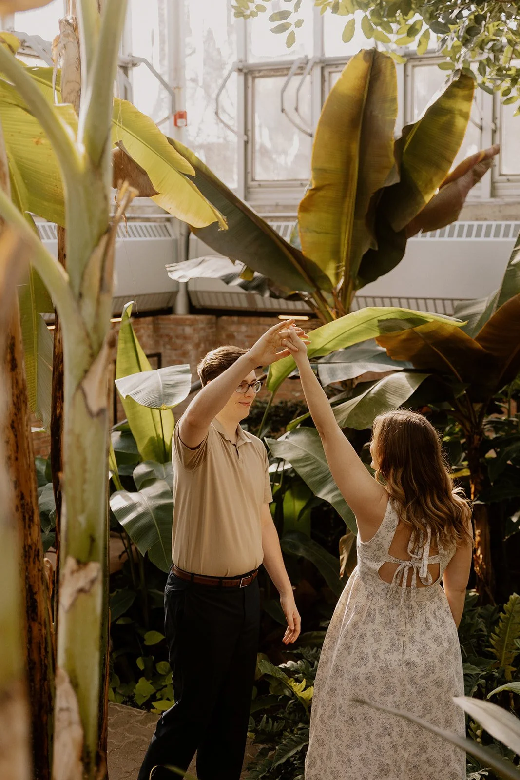 chicago-botanic-garden-engagement-photos-nikki-kate-photography- (39).jpg