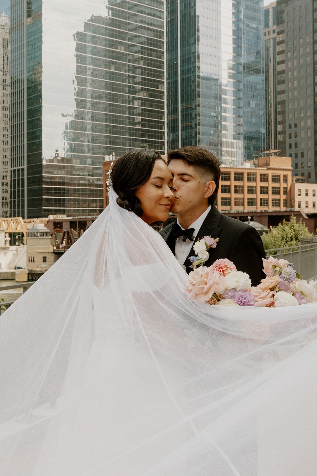ovation-chicago-wedding-nikki-kate-photography- (3).jpg