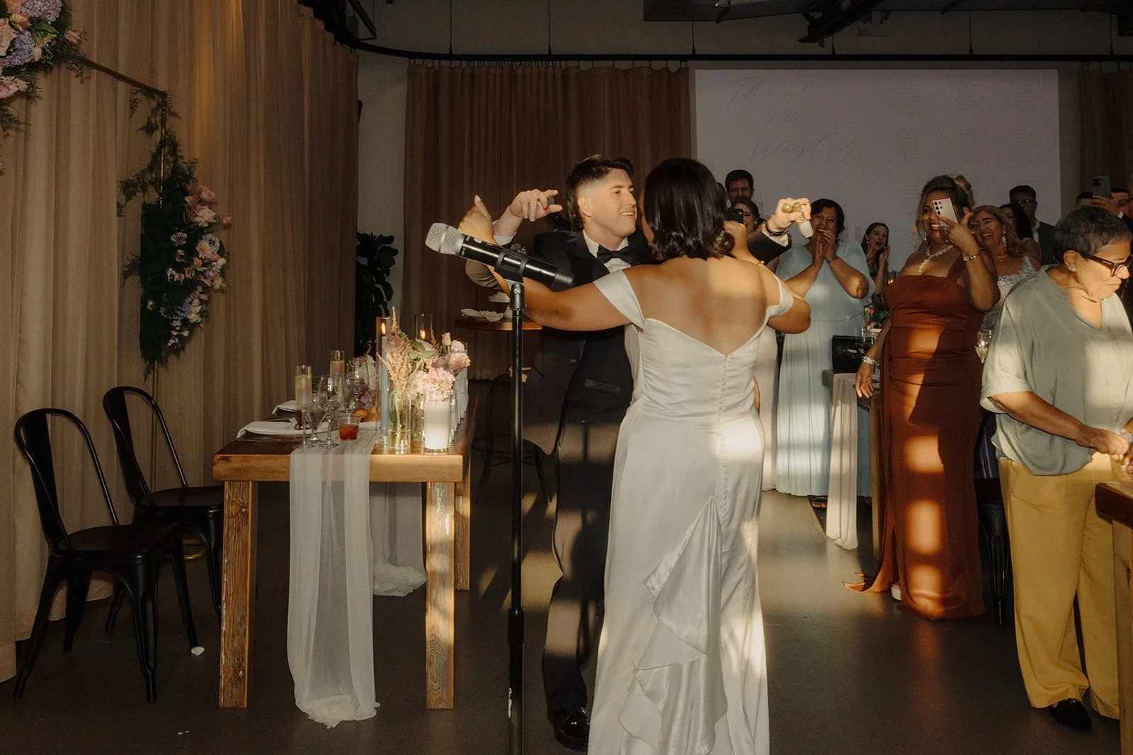 ovation-chicago-wedding-nikki-kate-photography- (8).jpg
