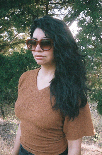 yvonnie-gif.gif