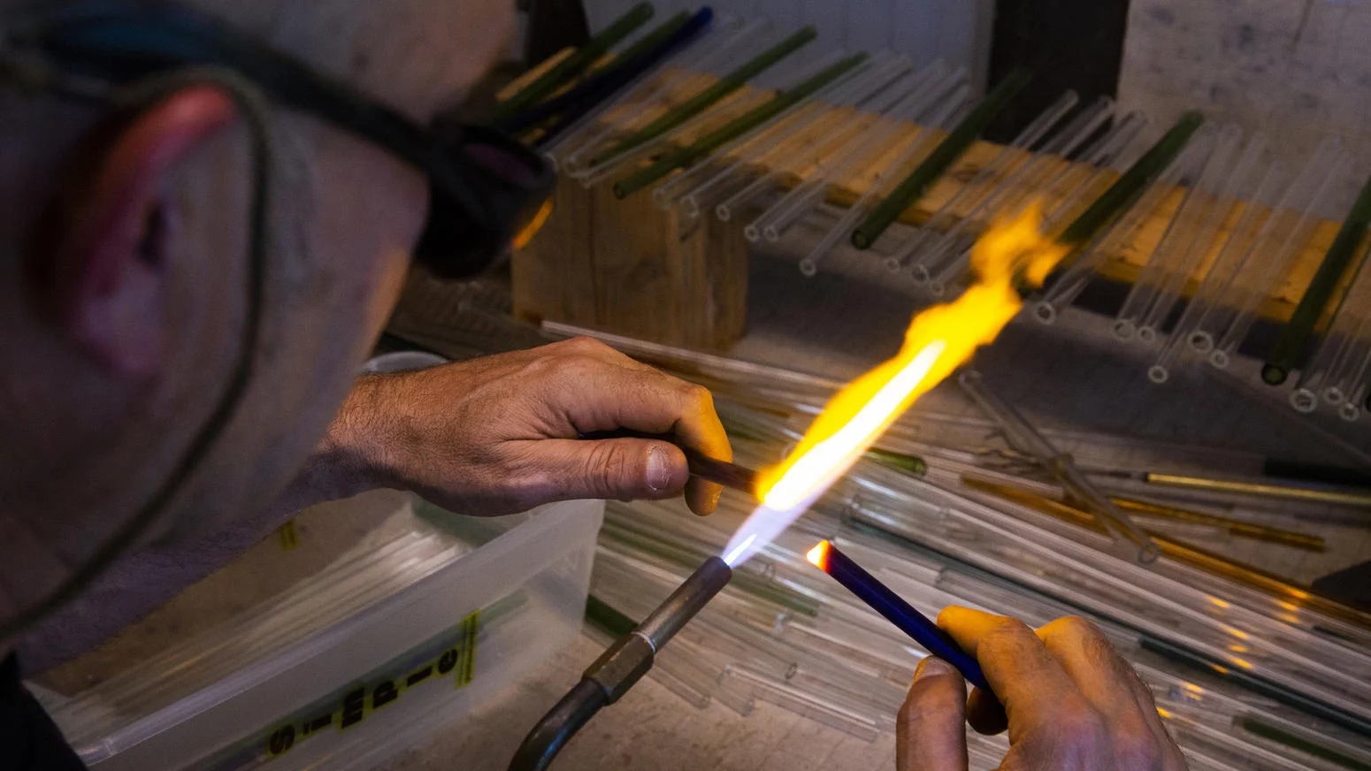 ct-glass-straw-factory-photos-20180716-001.jpg