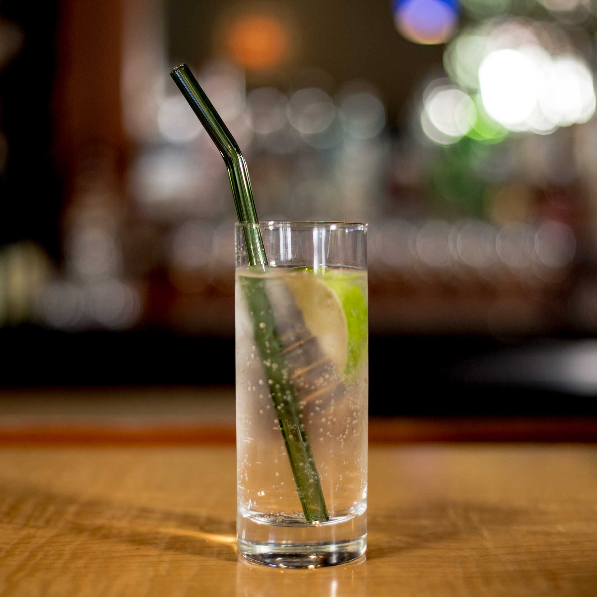 EcoGlassStraw_Bent_Green_lime_TallGlass.jpg