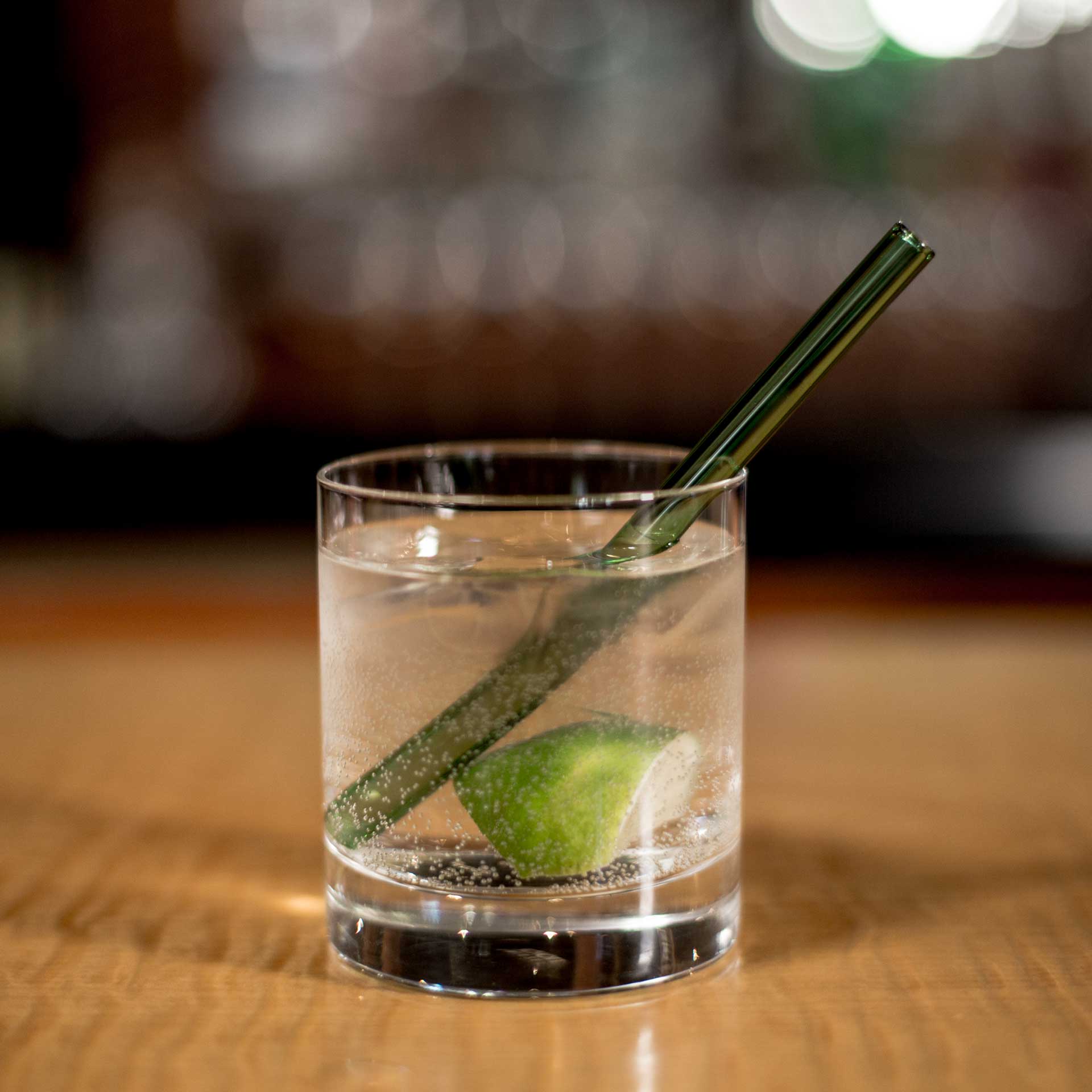 EcoGlassStraw_Straight_Green_lime_tumblrglass.jpg