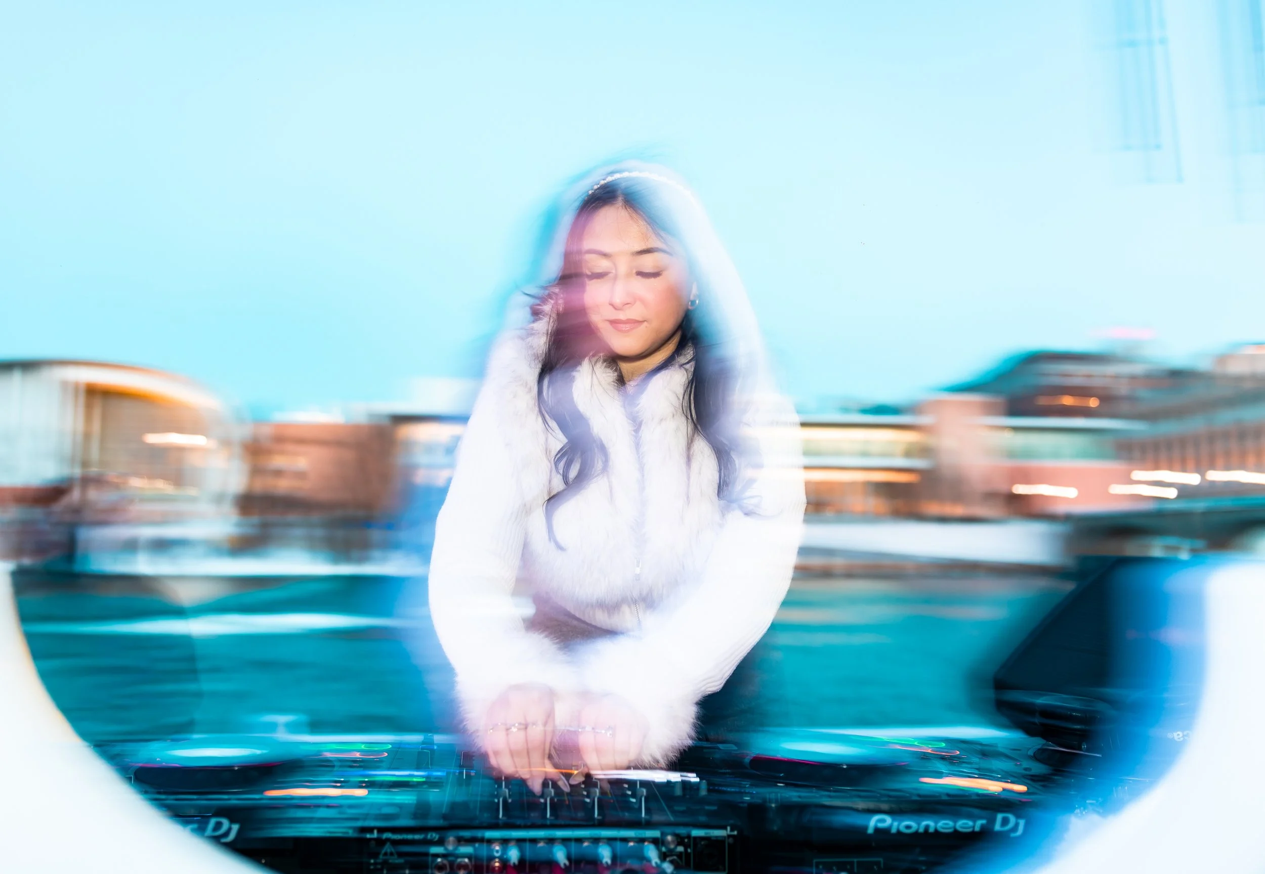 SELYNA ALVAREZ @World of Winter
