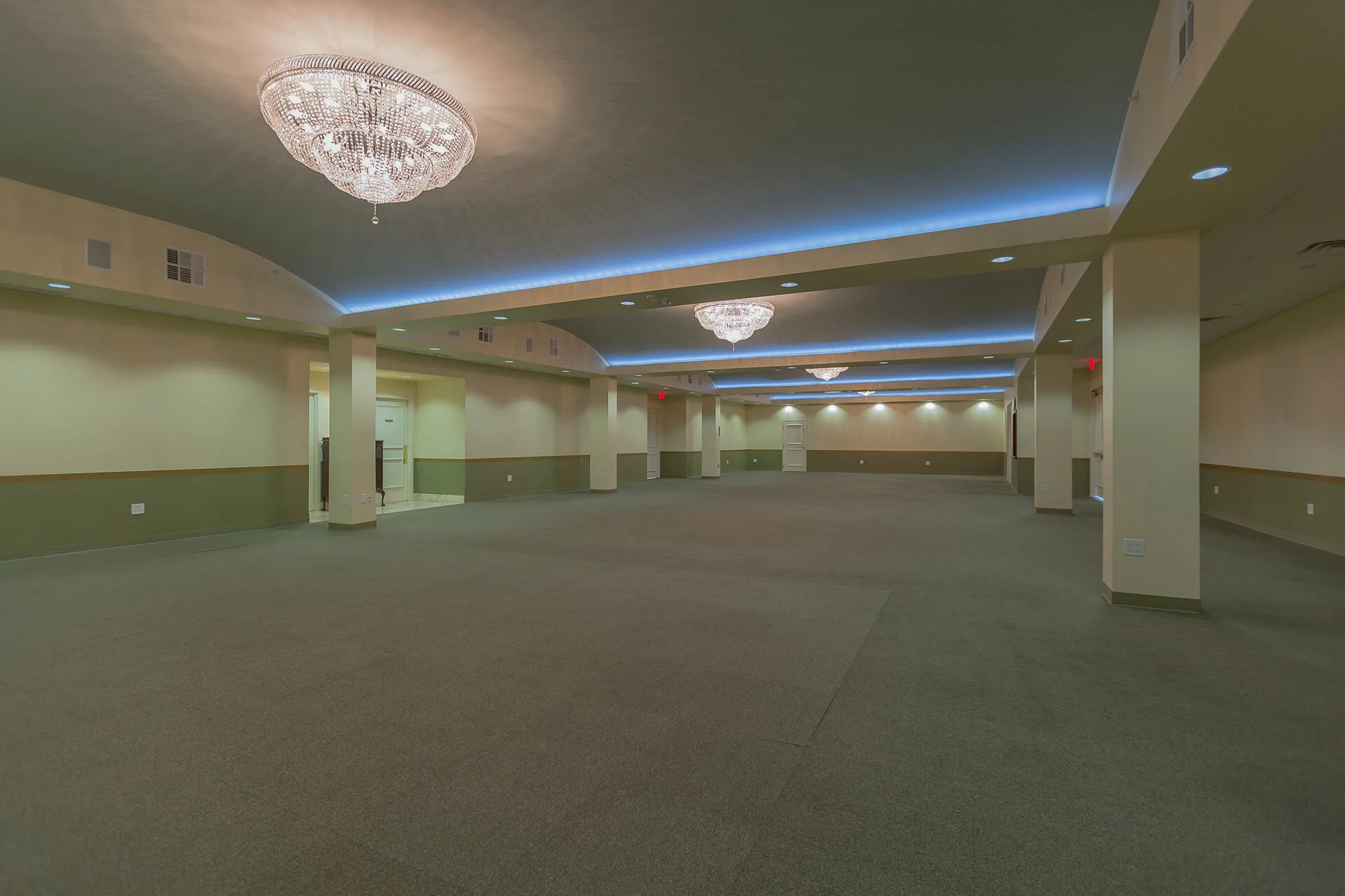 ❖ Campbell Ballroom