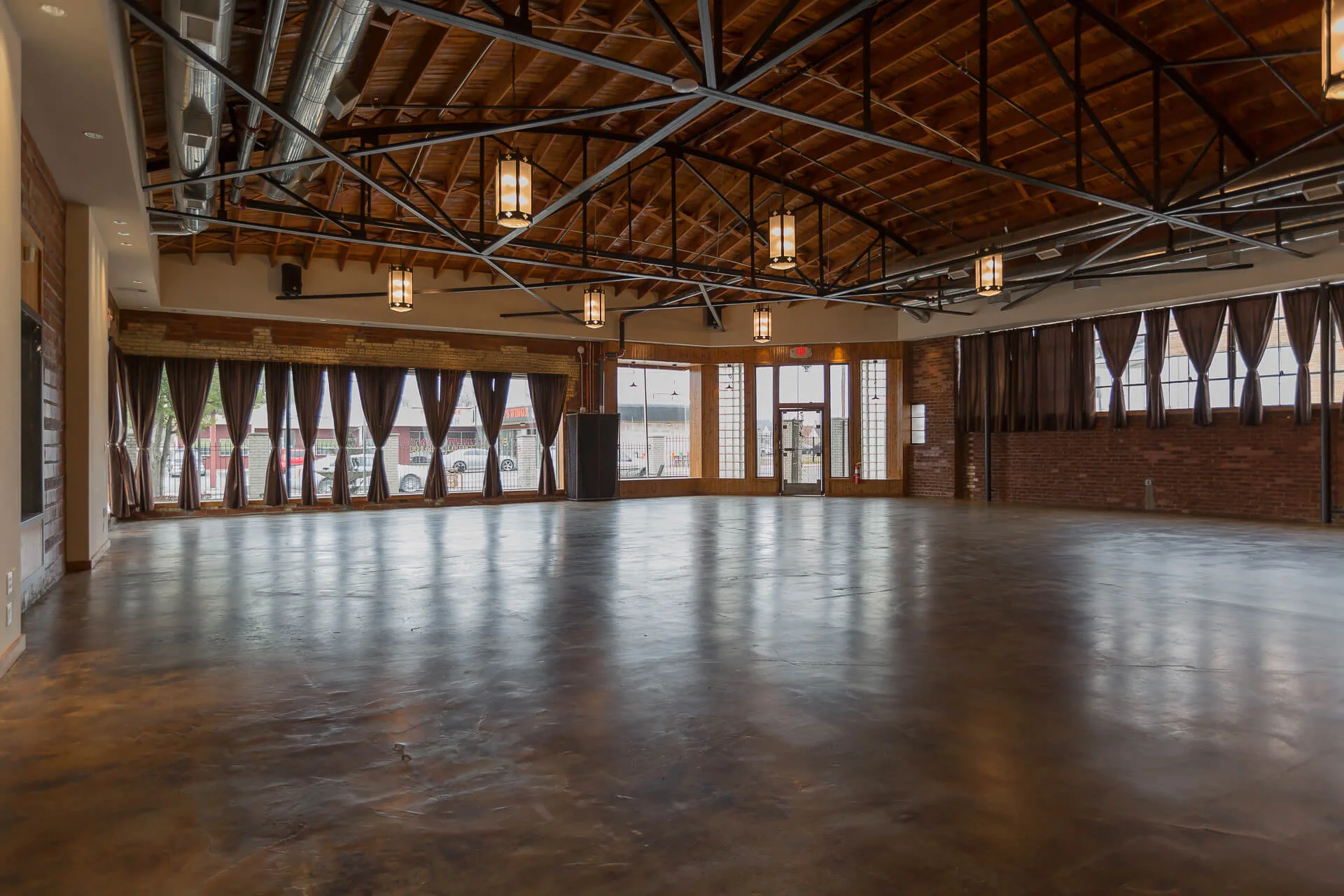 ❖ Renaissance Square