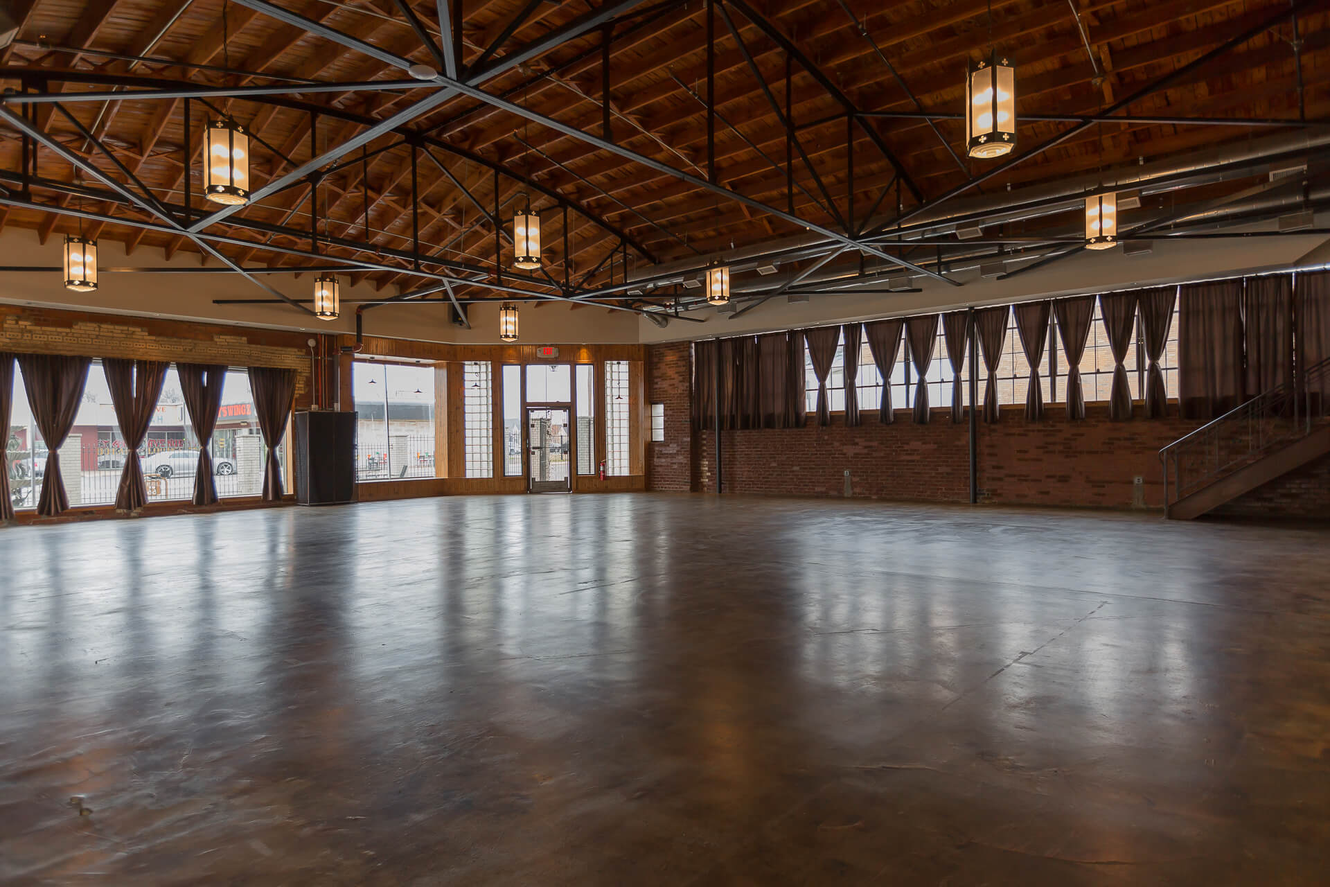 ❖ Renaissance Square