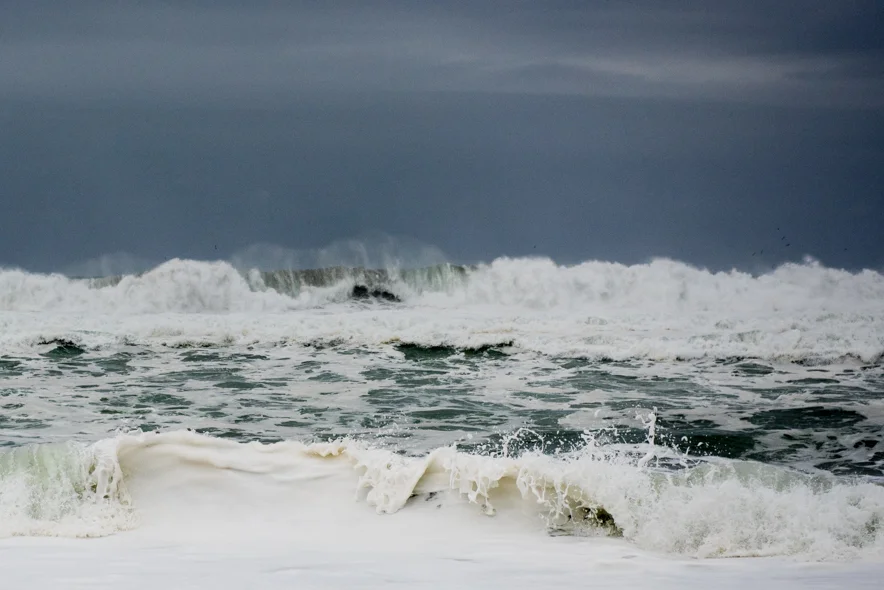 Giant Winter Surf