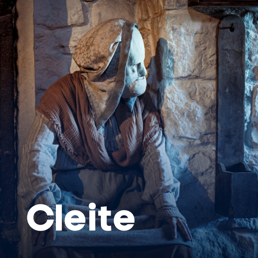   A piece of mask theatre inspired by the Claddagh in the west of Ireland, Cleite tells the story of a Fisherwoman waiting for her husband to return from sea. Featuring live Sean Nós songs and based on superstitions of the old fishing communities of 