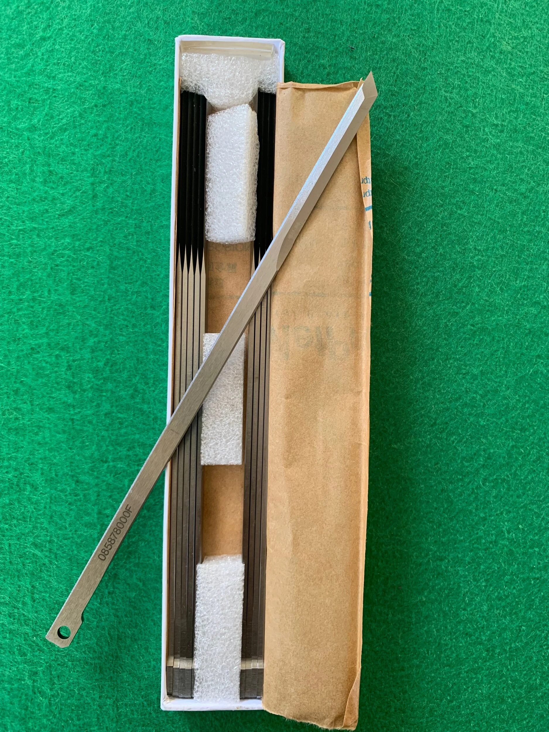 D8FD3A15-9D96-41F3-B631-798636FF6B72