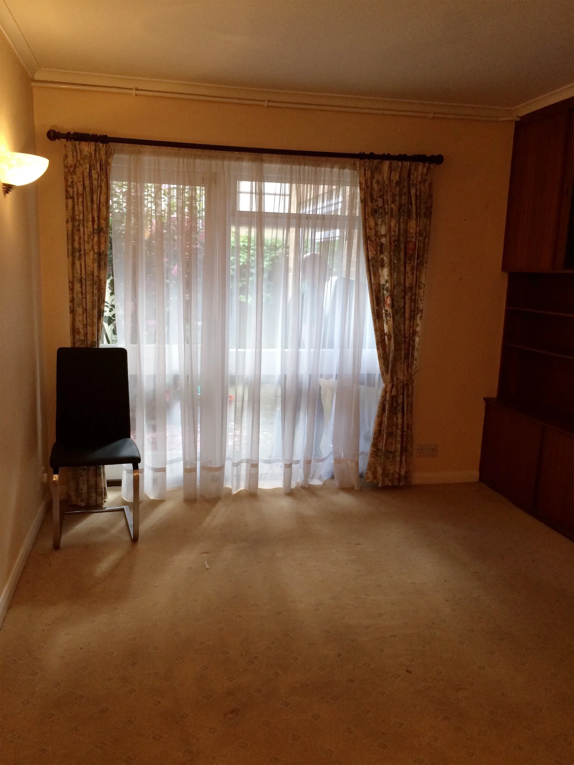 The freezing cold dining room