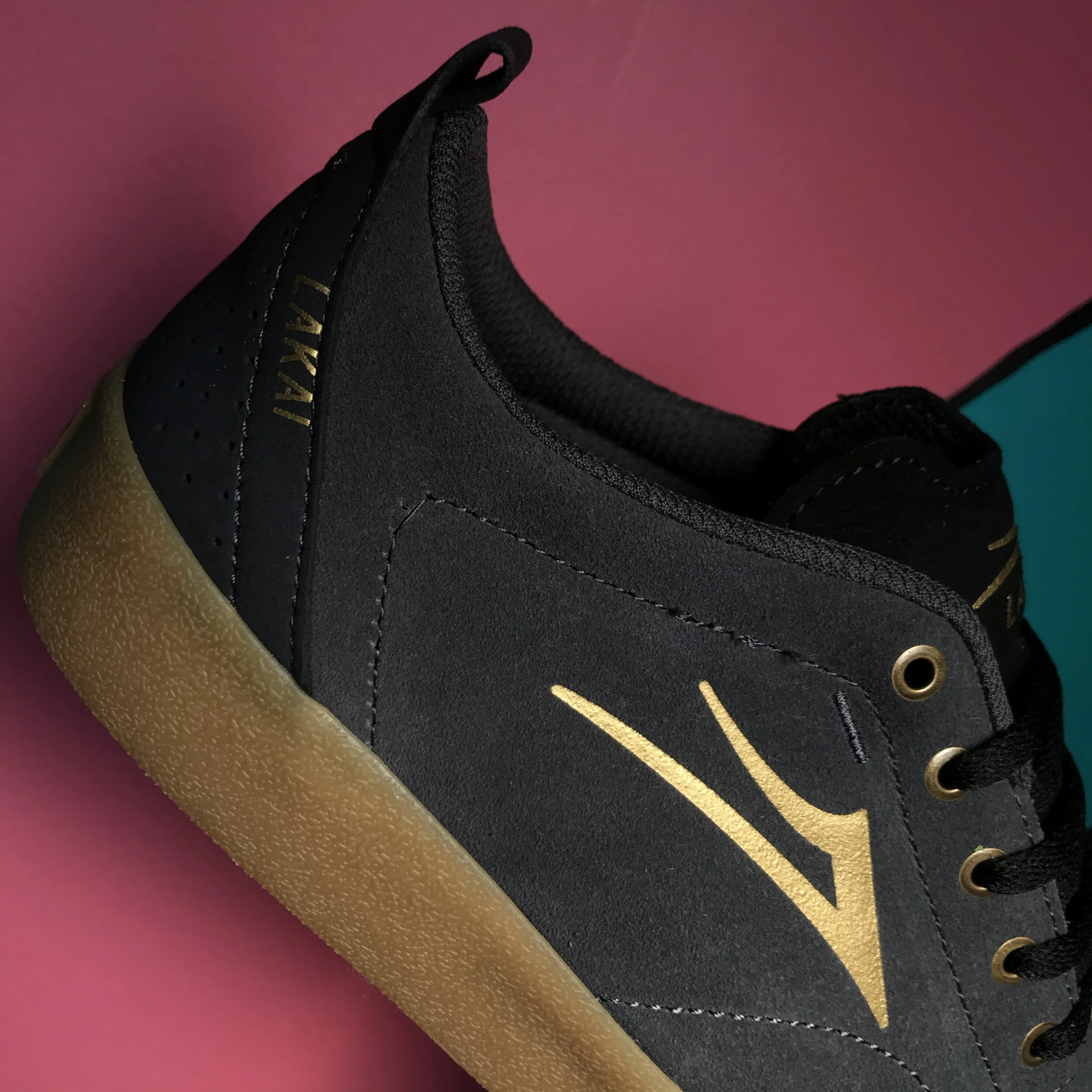 LAKAI BRISTOL CHARCOAL/GOLD — OLYMPIA