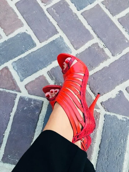 red-shoes-lady-in-red-blog.jpg
