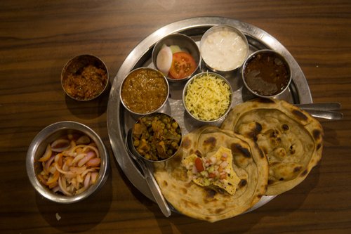 bharawan da dhaba places to eat in amritsar