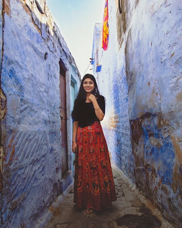 They said Jodhpur is a city which will colour you blue. We kept wandering in the small alleyways of the Old City and got lost in the jumble of blue cubes.  At some places, we smelled the fresh paint of blue, maybe a call to tourists to earn a livelih