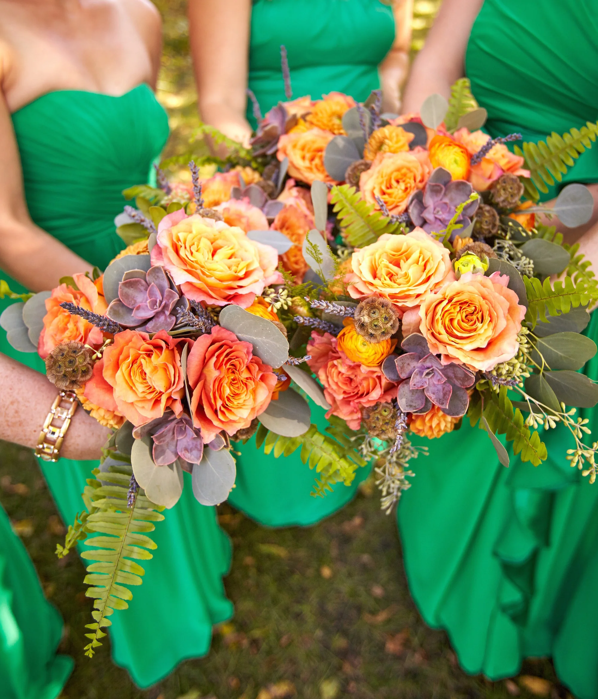 Dover-Farm-Wedding-Bridesmaids-Flowes-2.jpg